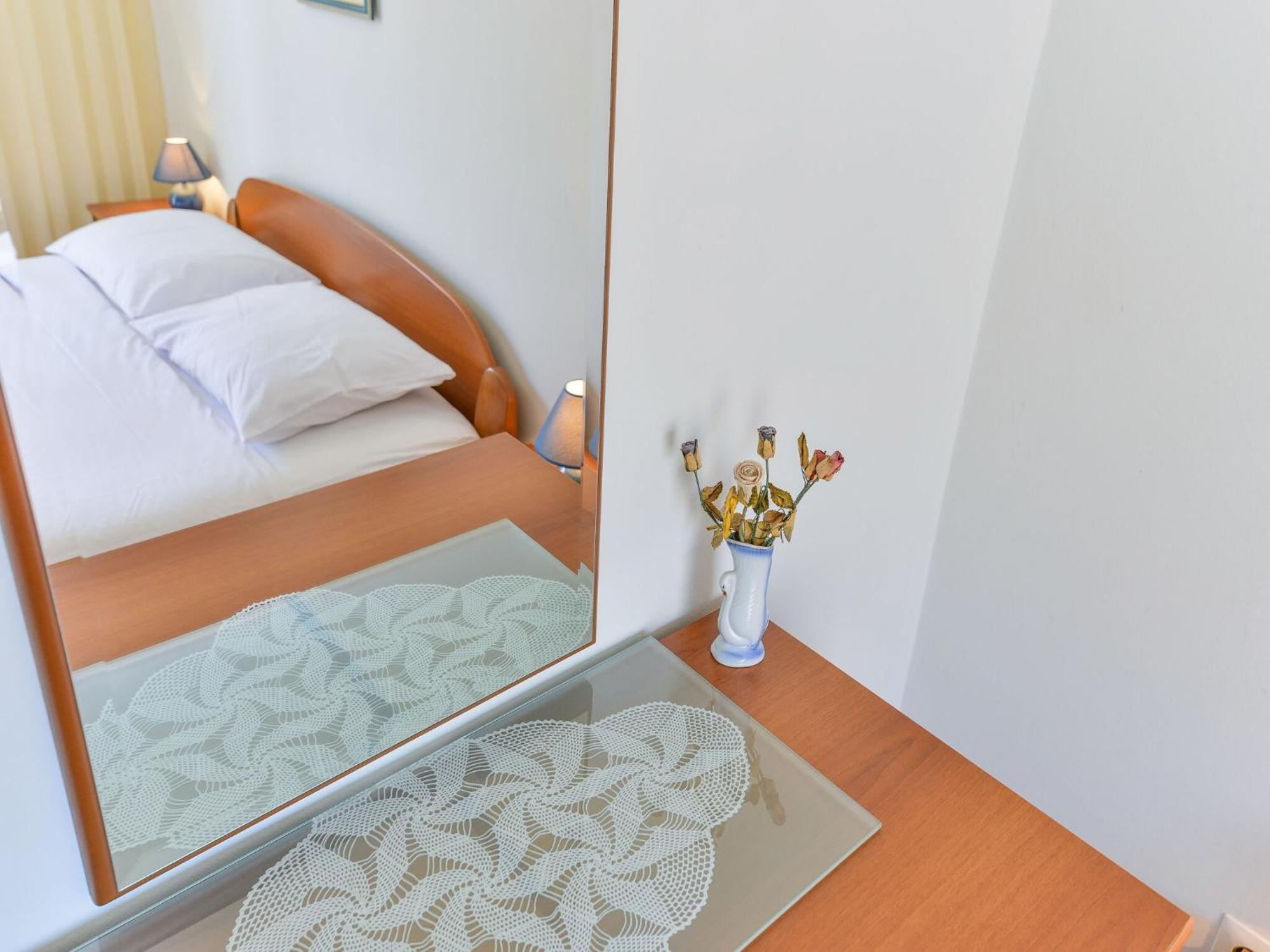 Apartments In House Liveric In Vir At The Beach Экстерьер фото