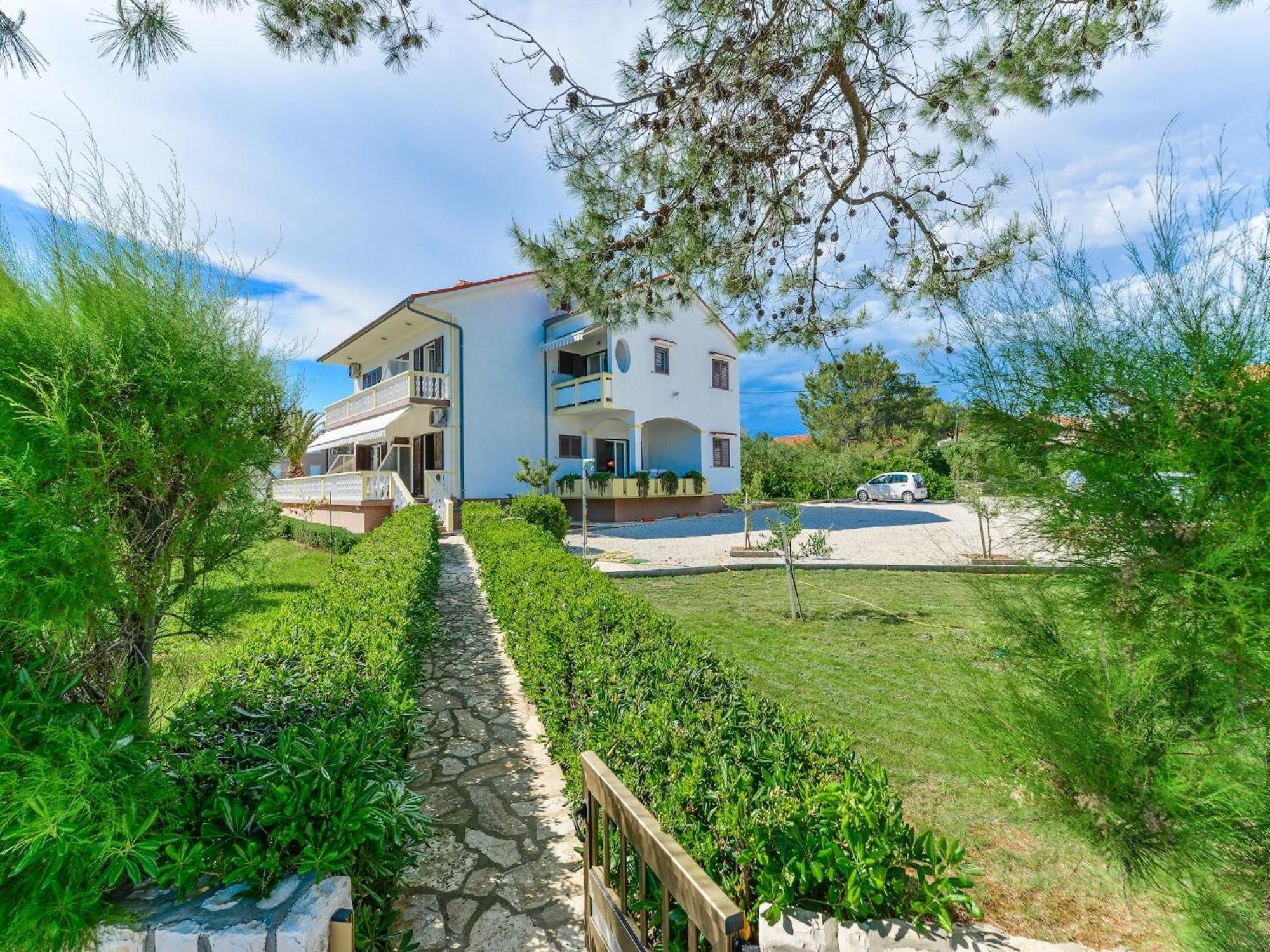 Apartments In House Liveric In Vir At The Beach Экстерьер фото