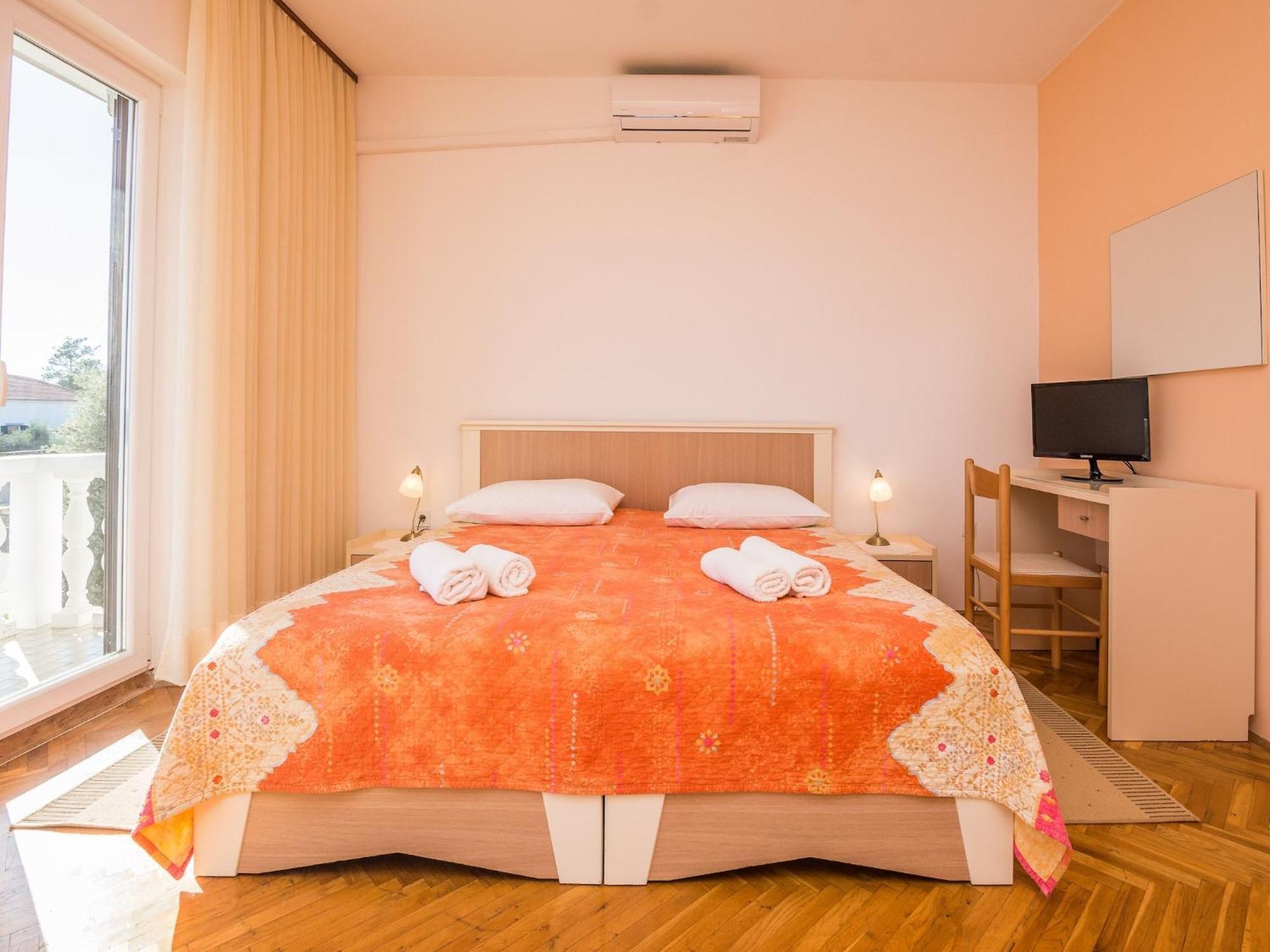 Apartments In House Liveric In Vir At The Beach Экстерьер фото