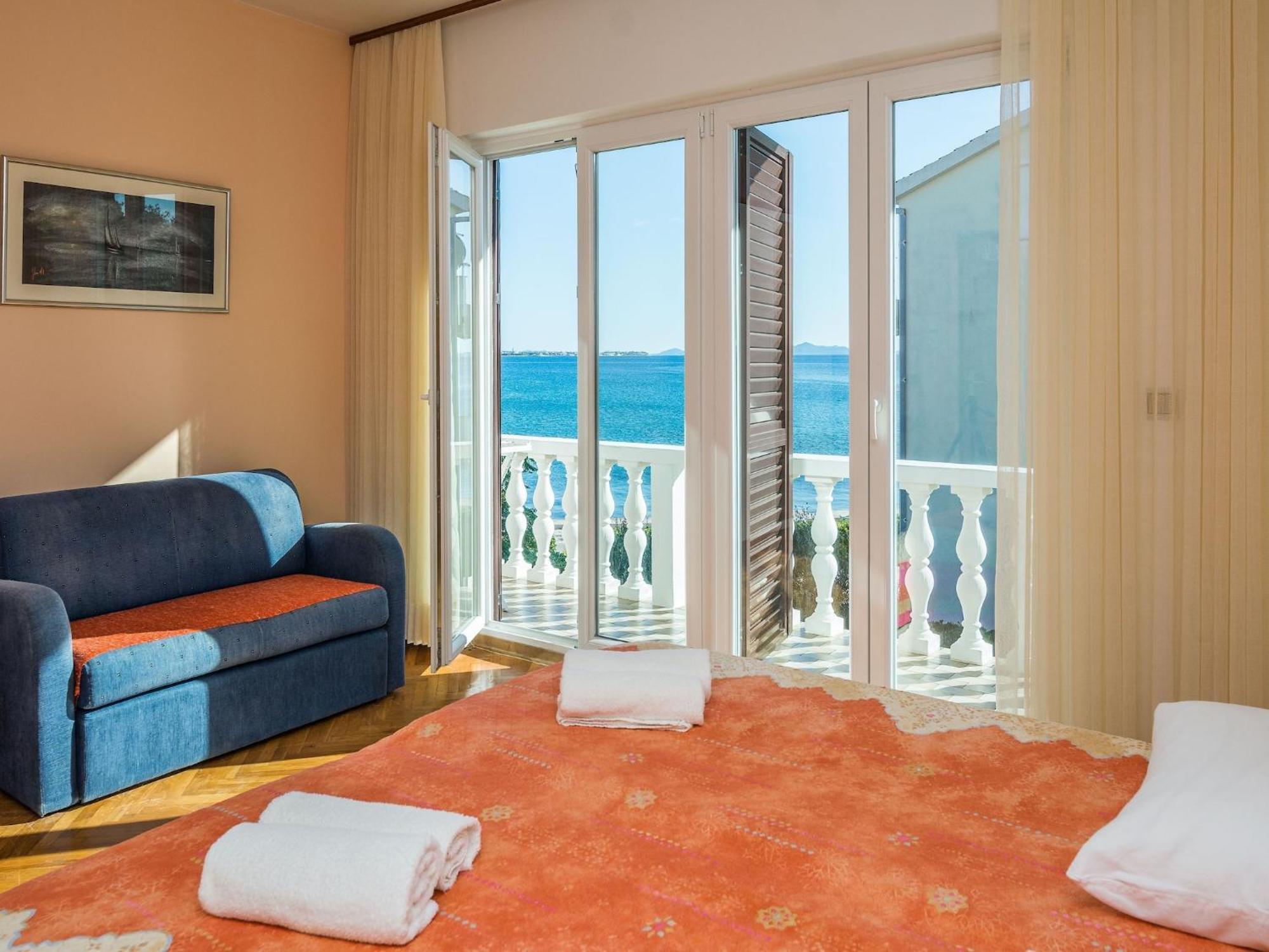 Apartments In House Liveric In Vir At The Beach Экстерьер фото